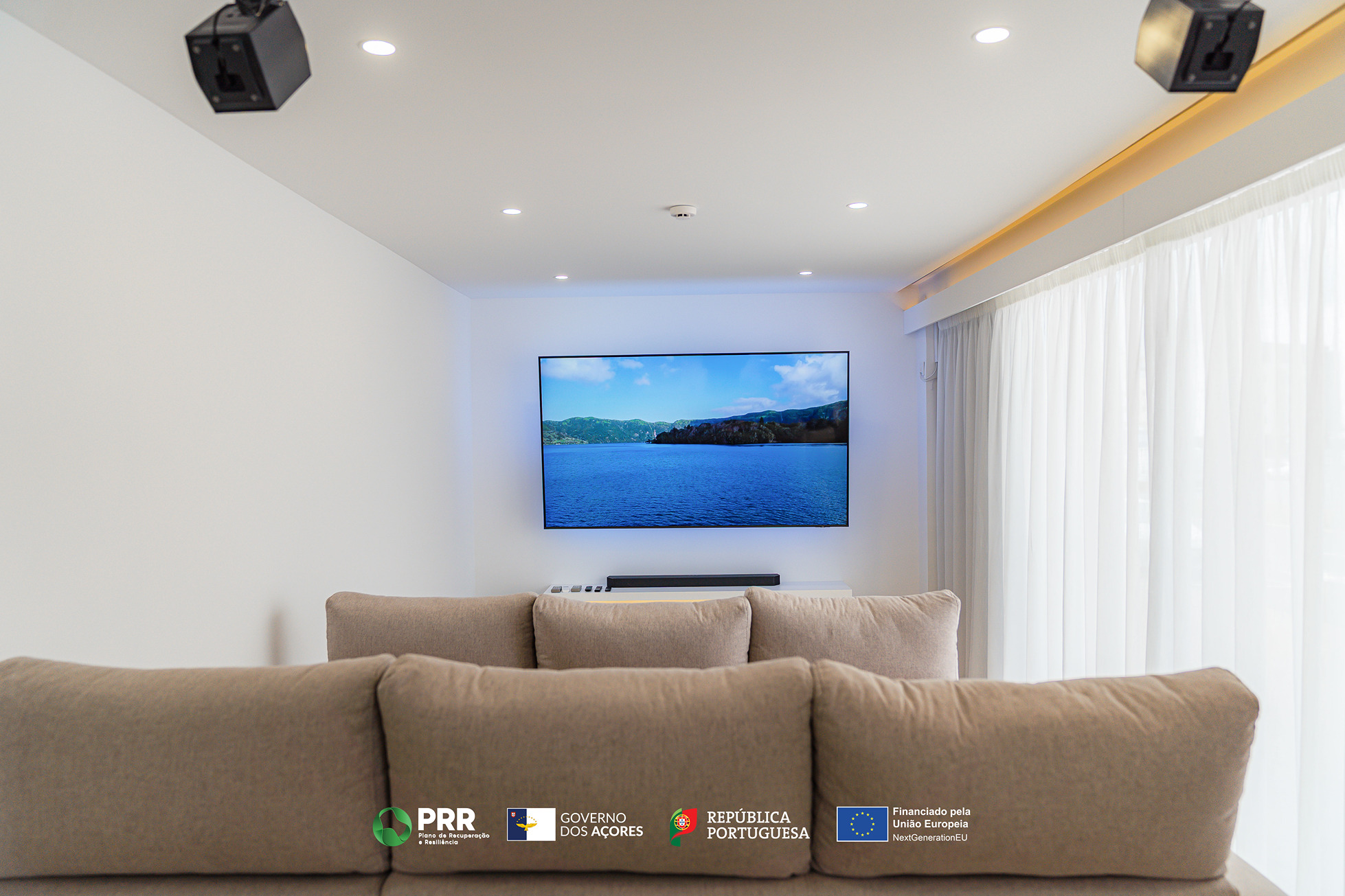 Azores Smart Stay — interior